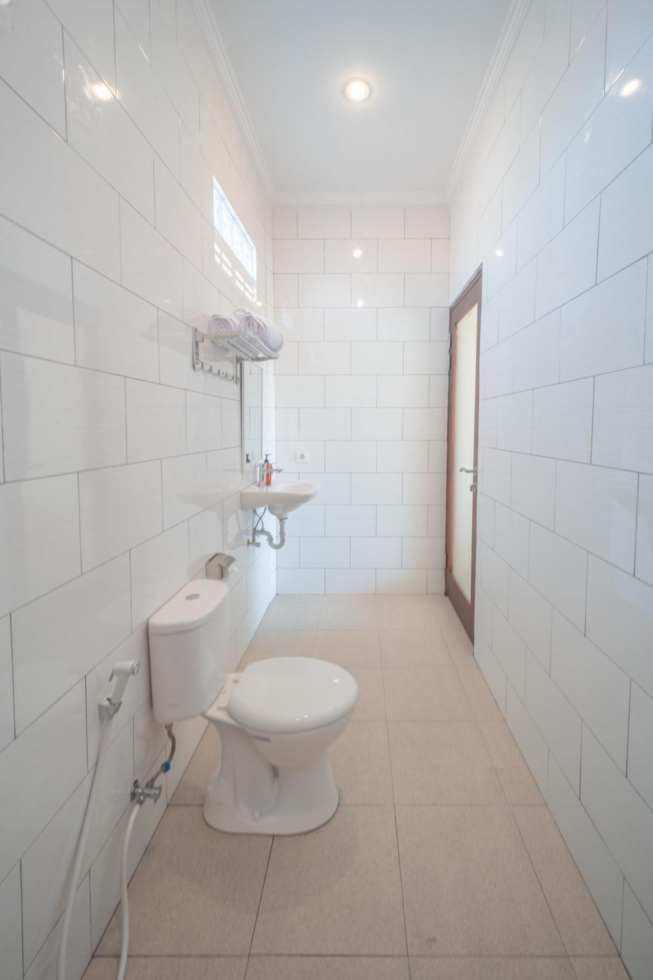 Titeng Guest House - Comfortable Studio In Amazing Location Near Potato Head And The Beach Seminyak  Exterior photo
